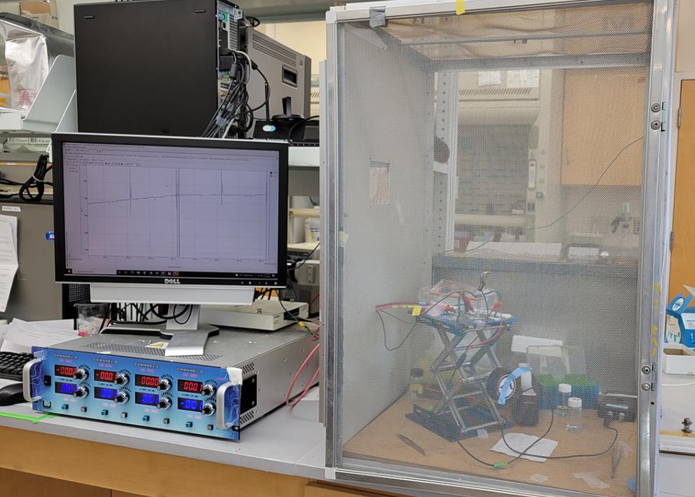 instruments set up for electrochemistry & microchip electrophoresis experiments